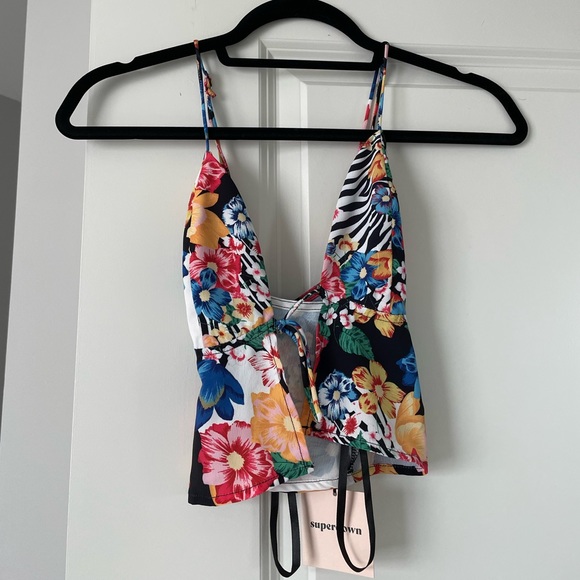 NWT Superdown Isla Top in Black Multi XXS - Picture 3 of 6